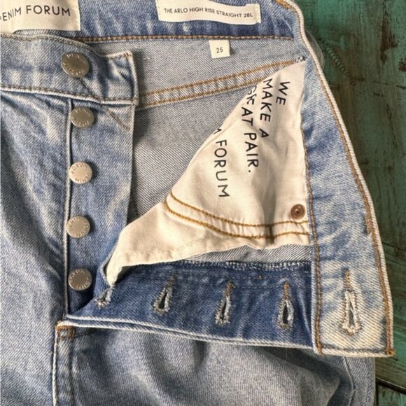 Aritzia The Arlo High Rise Straight 28l Size 25 Neutral Minimalist Basic - Picture 16 of 16